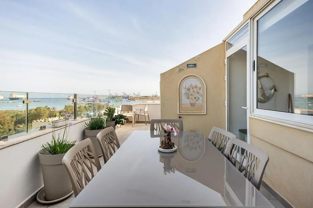 Seagull Penthouse Marsaxlokk Apartment 0*,