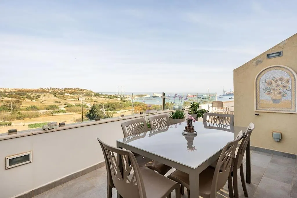 Seagull Penthouse Marsaxlokk Apartment 0*,